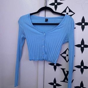 Super cute light blue button up crop long sleeve